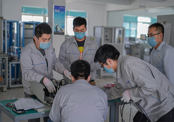 向勞動(dòng)者致敬-記20年勞動(dòng)節(jié)