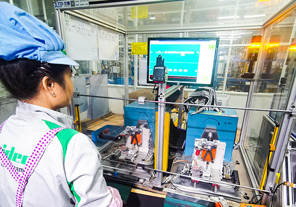 減速機電機無刷加載測試系統(tǒng)應(yīng)用現(xiàn)場