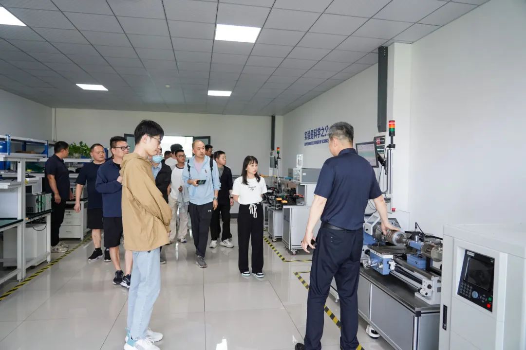 知識培訓(xùn)驅(qū)動行業(yè)共贏發(fā)展，艾普積極探索客戶價值創(chuàng)造模式