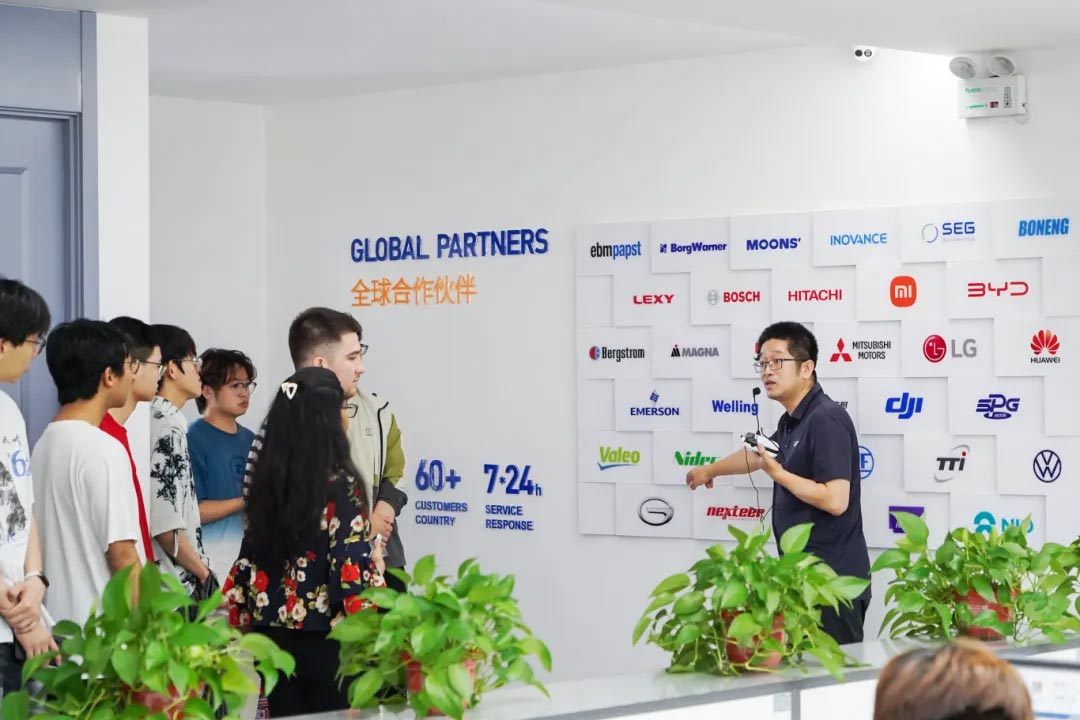 深化產(chǎn)教融合丨中國石油大學(xué)（華東）與艾普智能共筑實(shí)踐育人平臺(tái)