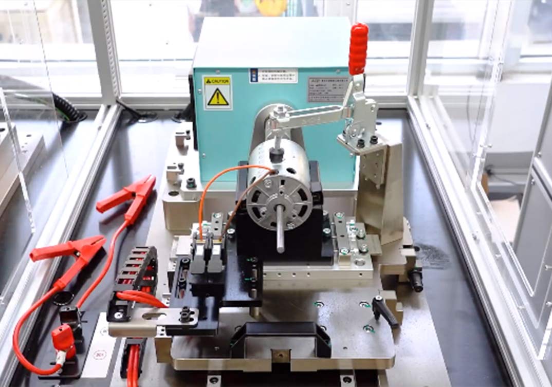 汽車暖通電機測試設(shè)備應(yīng)用現(xiàn)場